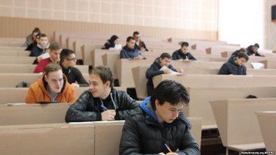 Військовий комісар Львівщини нагадав абітурієнтам про необхідність отримання приписного посвідчення