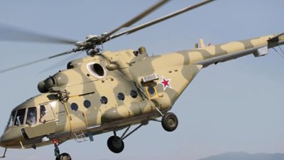 російський гелікоптер Мі-8  сів на аеродром у Полтаві