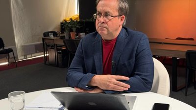 Росія продовжує бити по мостах Києва