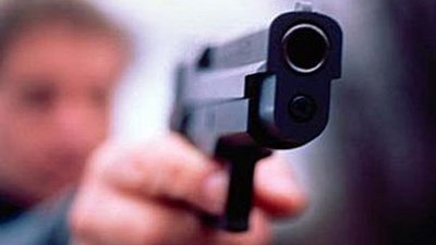 У центрі Львова невідомий з пневматики відкрив стрілянину по дітях