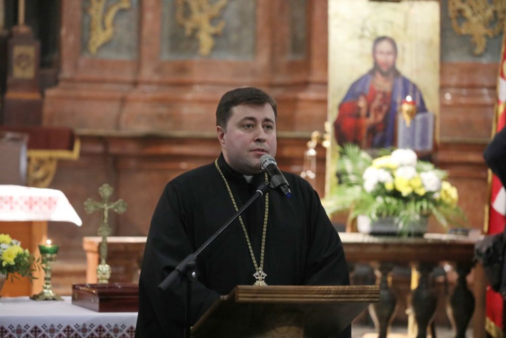 У Львові презентували книгу про Гарнізонний храм та ювілейну монету із його зображенням