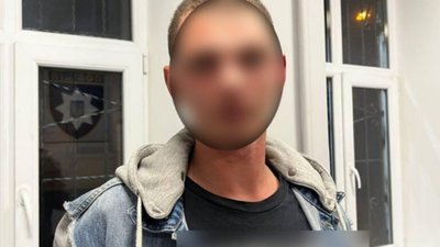 Особа в розшуку розгулювала Львовом у комендантську годину, допоки не натрапила на патрульних