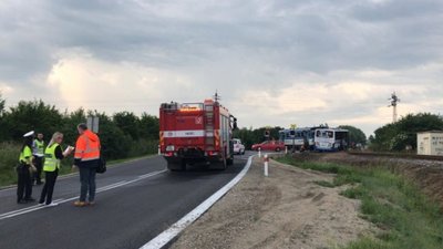 У Чехії поїзд зіткнувся з автобусом на переїзді