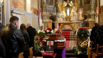 У Львові попрощались із директором найстарішої польської школи Ришардом Вінценцом (ФОТОРЕПОРТАЖ)