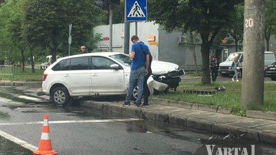 У Львові не розминулись автомобілі (ФОТО)