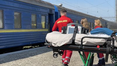 До Львова доправили 8 поранених з Донецької області (ФОТО)