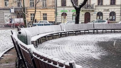 На Україну суне циклон: західні області накриє мокрим снігом та дощем
