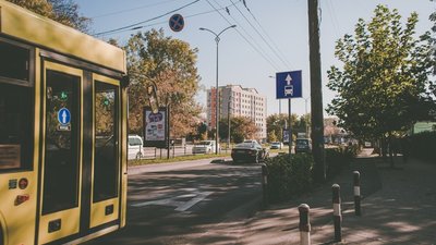 За три дні петиція про ліквідацію виділених смуг на пр. Чорновола у Львові набрала 500 голосів