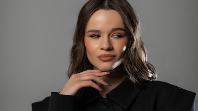 Співачку SOWA помітили в пристрасних обіймах відомого танцюриста