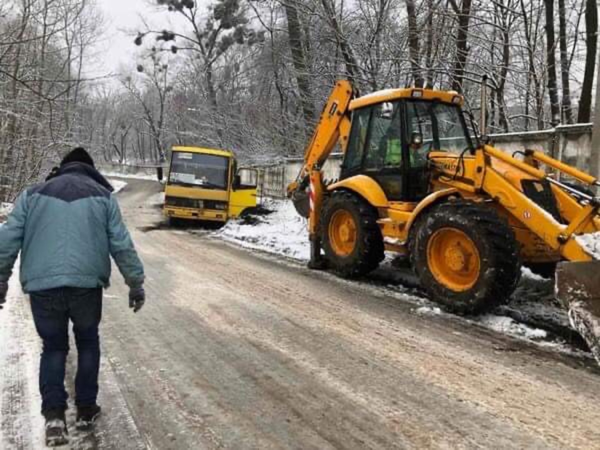 На Львівщині маршрутка злетіла з траси, фото Мій Новояворівськ