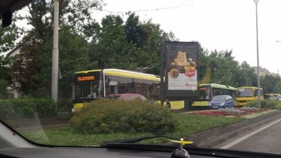 У Львові зупинився рух тролейбусів (ФОТО)