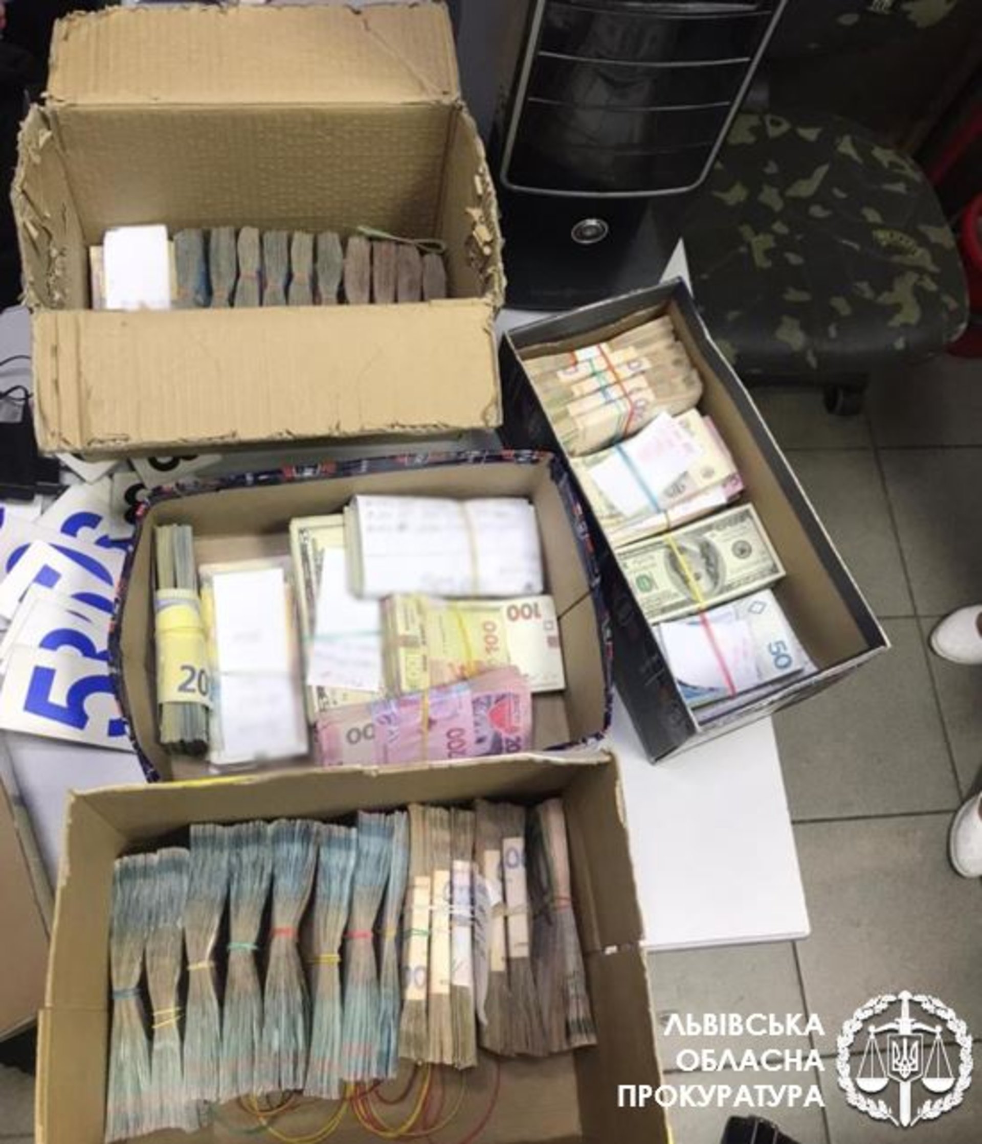 У Львові викрили начальника одного із відділів податкової