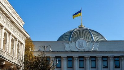 Усім співробітникам Урядового кварталу рекомендують працювати тиждень з дому – джерела