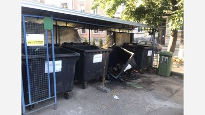 У Львові підпалили контейнер для відходів