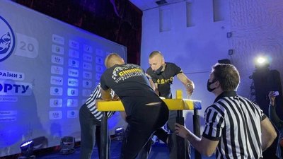 Молодіжна збірна команда армреслерів Львівщини стали чемпіонами України