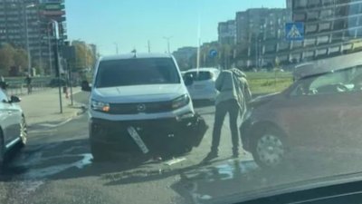 У Львові не розминулись автомобілі (ВІДЕО)