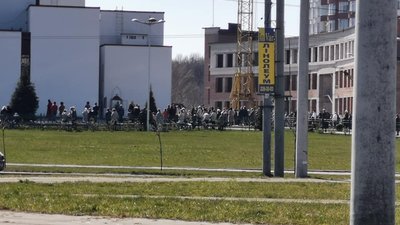 У Львові під час карантину священник причащав людей (ВІДЕО)
