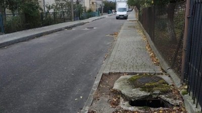 У Винниках утворилась величезна вирва (ФОТО)