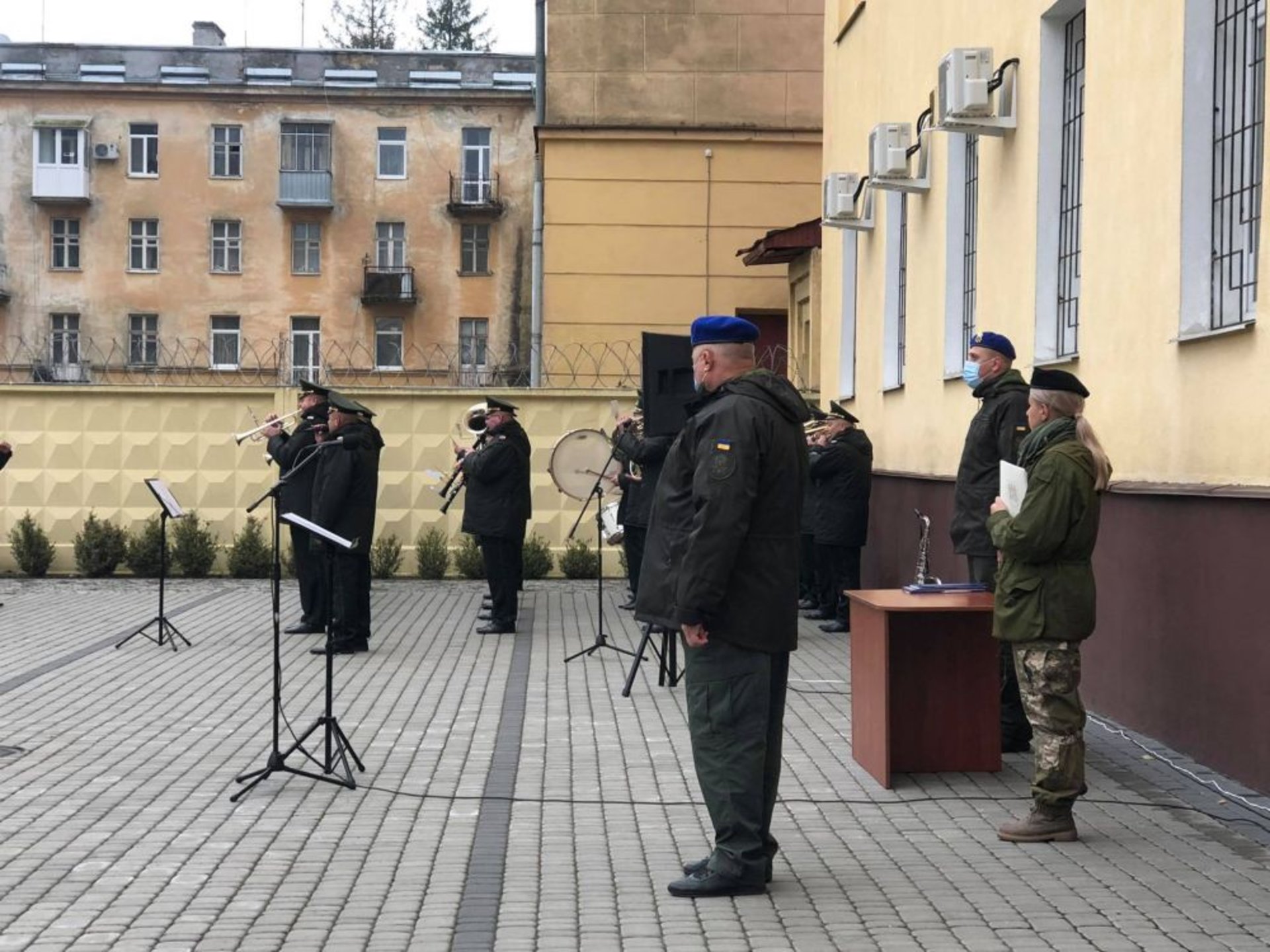 У Львові військові з нагоди Дня захисників і захисниць України отримали відзнаки, фото ЛМР