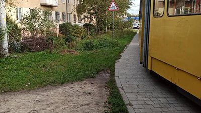 Мешканці Нового Львова скаржаться на сихівські трамваї (ФОТО)