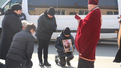 Львівщина провела на вічний спочинок 34-річного Героя (ФОТО)