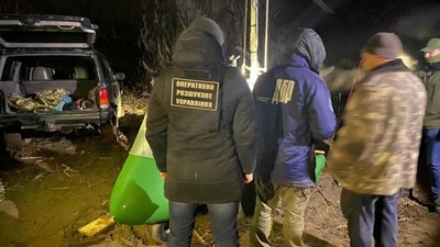 На Закарпатті затримали банду контрабандистів, до якої входили офіцер ДПСУ та священик УПЦ МП