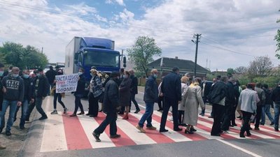 У Бурштині перекрили трасу "Львів - Івано-Франківськ" (ФОТО)