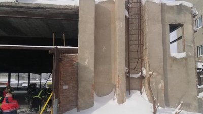 У Львові ліквідовують наслідки обвалу: є жертви (ФОТО)