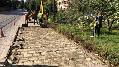 Навпроти Личаківського військового цвинтаря облаштовують нову зупинку громадського транспорту