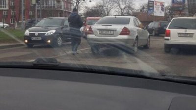 У Львові на Грінченка не розминулись автомобілі (ФОТО)