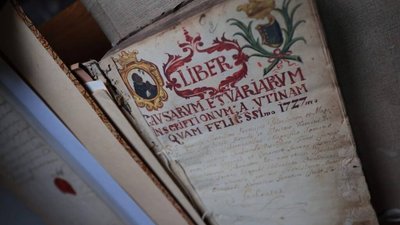 У Львові представили найбільший в Україні комплекс метричних книг різних віросповідань