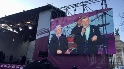 Тільки Порошенко відстоює державницькі позиції,- дружина Левка Лук'яненка
