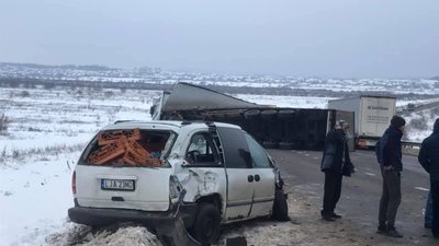 На Львівщині ускладнений рух до Жовкви (ФОТО, ВІДЕО)