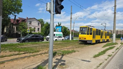 У Львові водій трамваю поїхала на червоне світло