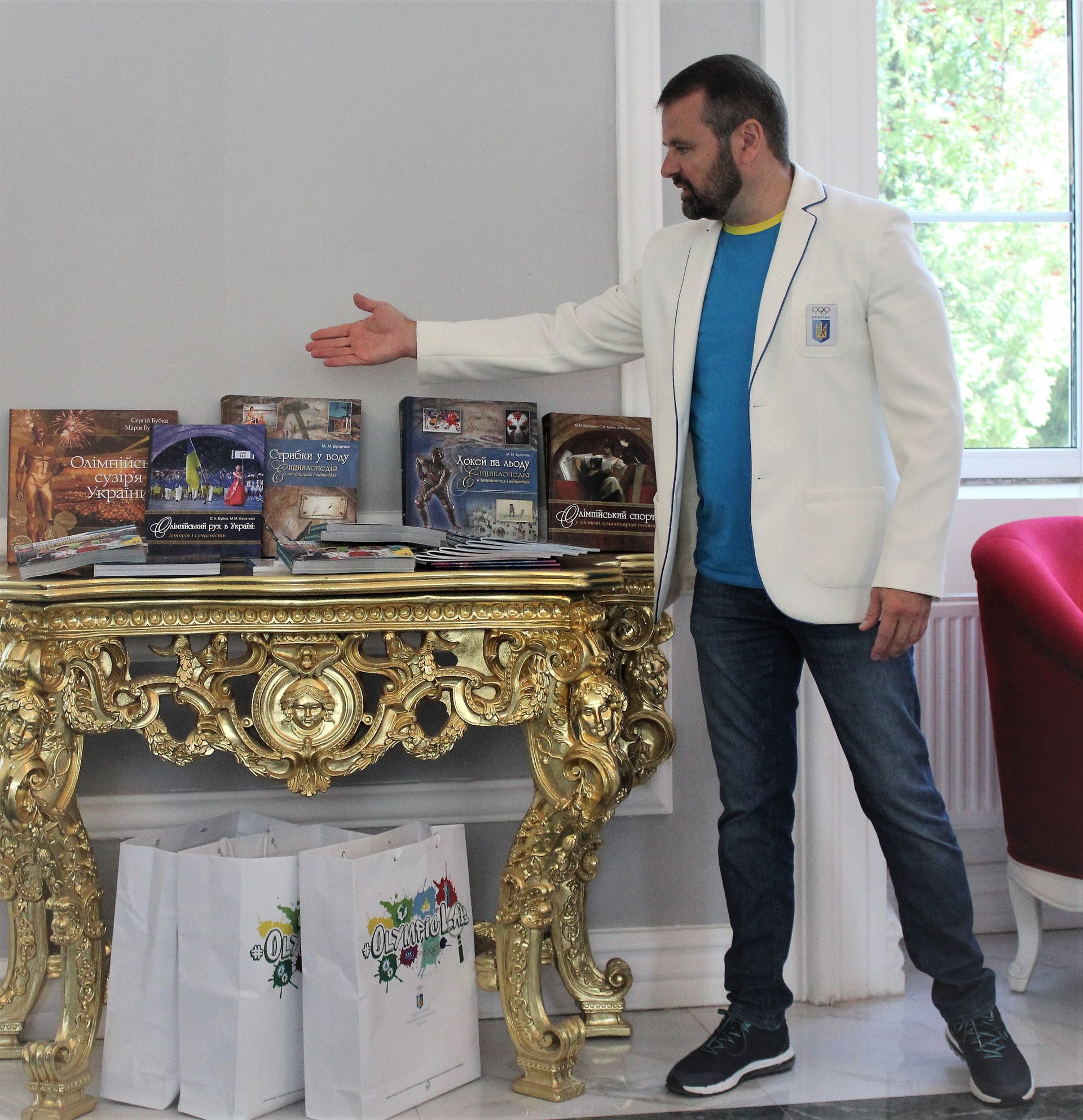 У Хирові на Львівщині презентували Олімпійський куточок, фото Оксана Вацеба
