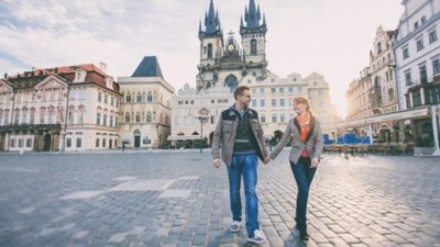 Чехія знову видає робочі візи українцям