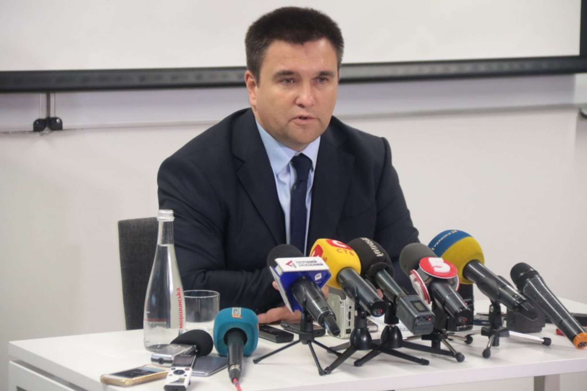Прес-конференція Міністра закордонних справ України Павла Клімкіна