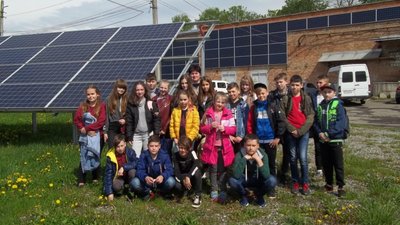 Для школярів Львівщини організували екскурсії на сонячні електростанції