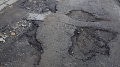 У Львові на вулиці вибоїни займають понад 70% площі проїзної частини