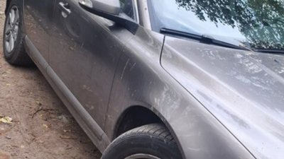 У Львові вночі пошкодили автомобіль (ФОТО)