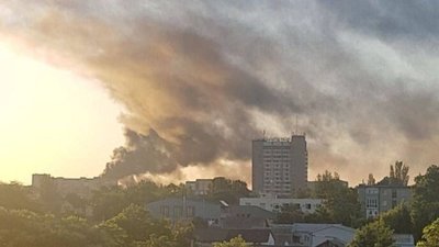 В окупованому Бердянську повідомили про три вибухи і відсутність світла в частині міста