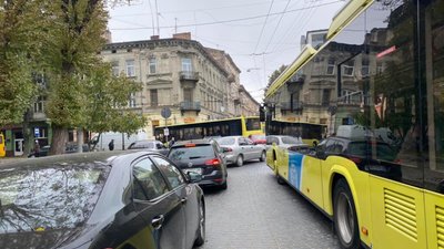 У Львові через ремонт дороги мешканцям прилеглих будинків обіцяють виплатити компенсації