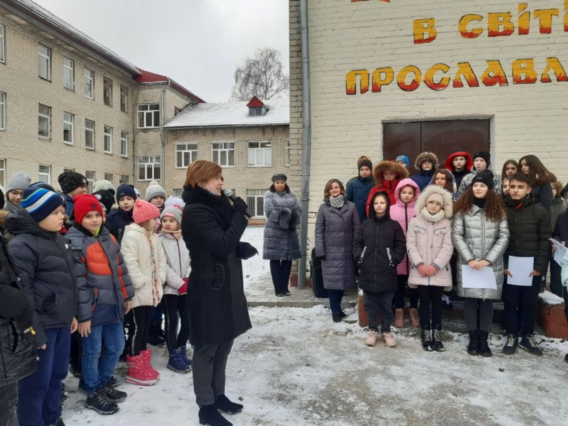 У Львові відкрили два нові стінописи, які виграли у конкурсі шкільних муралів, фото ЛМР