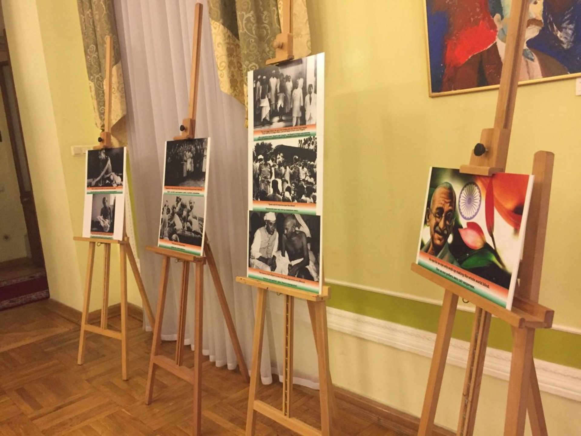 До дня пам’яті Магатма Ганді у Львівській ОДА презентували фотовиставку, фото Юра Кенцало 4studio