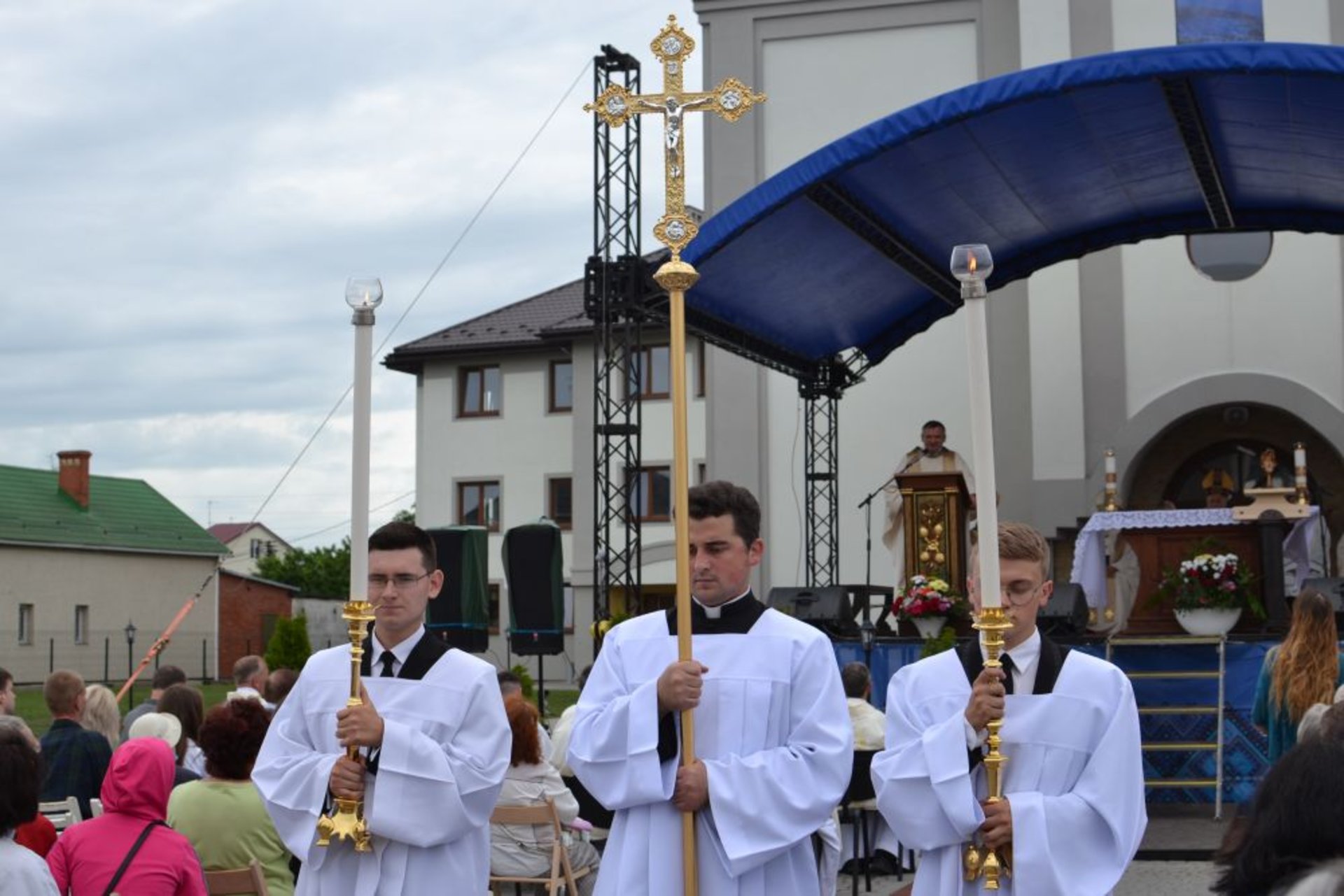У Львові освятили пам’ятник Папі Івану Павлу ІІ, фото ЛМР