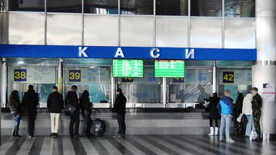 Українці масово здають залізничні квитки: вже повернули на суму  понад 86 млн грн