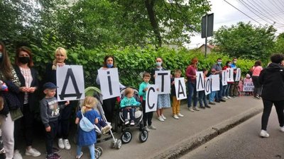 Садовий провів робочу зустріч з мешканцями мікрорайону «Під Голоском» (ВІДЕО)