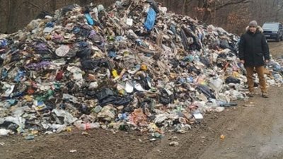 Через "львівське сміття" мер Хотина позбувся посади