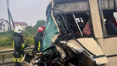 За добу на Львівщині в ДТП травмувалось 22 людини