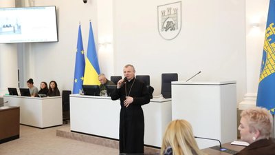 У Львові провели скандальну сесію (ФОТО)